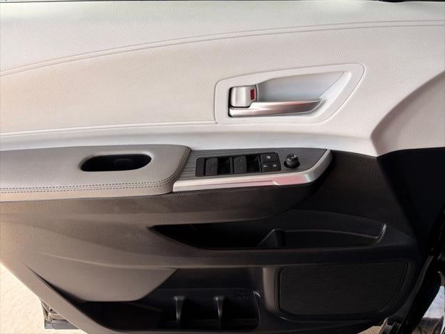 2025 Toyota Sienna XLE 8 Passenger