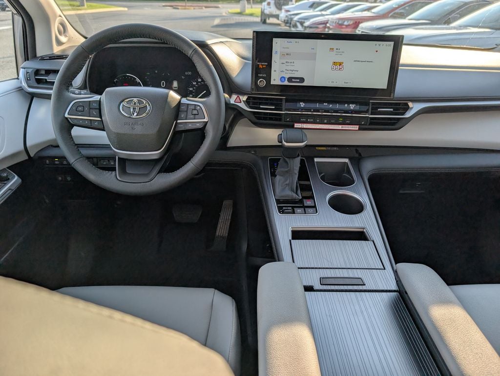 2026 Toyota Sienna XLE