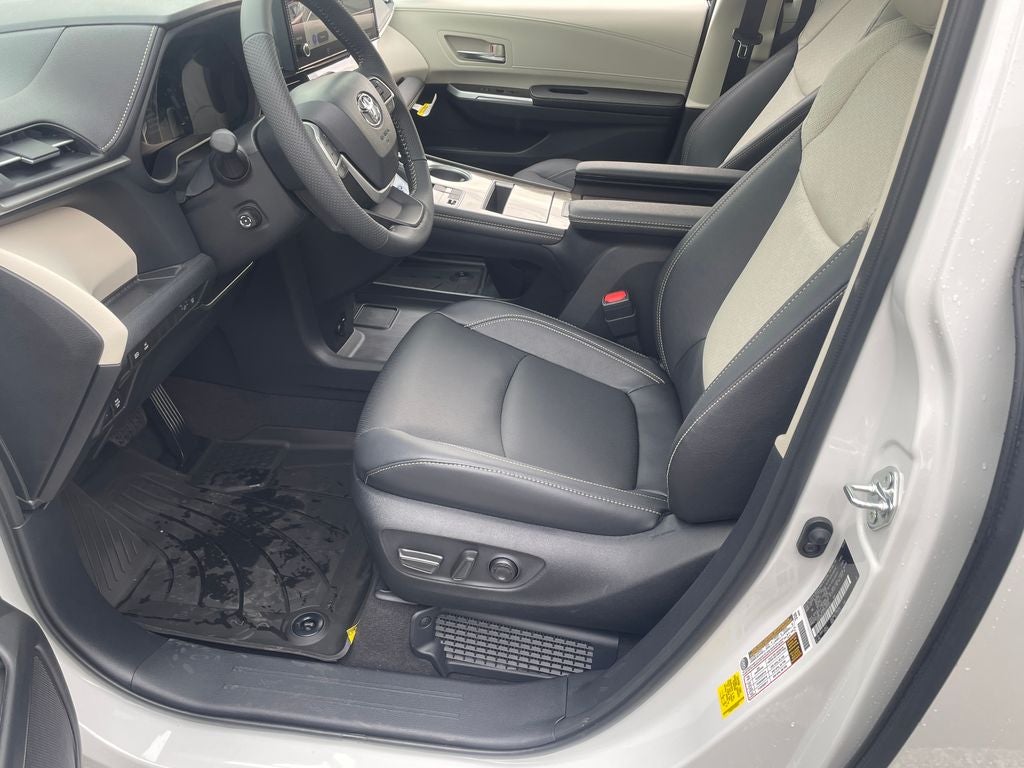 2026 Toyota Sienna Limited 7 Passenger