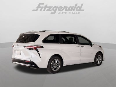 2026 Toyota Sienna Limited 7 Passenger