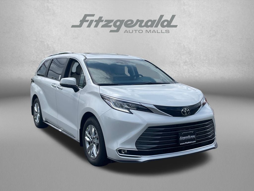 2026 Toyota Sienna Limited