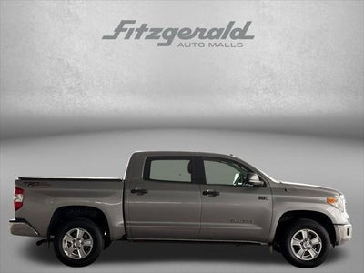 2015 Toyota TUNDRA 4X4 SR5 CrewMax