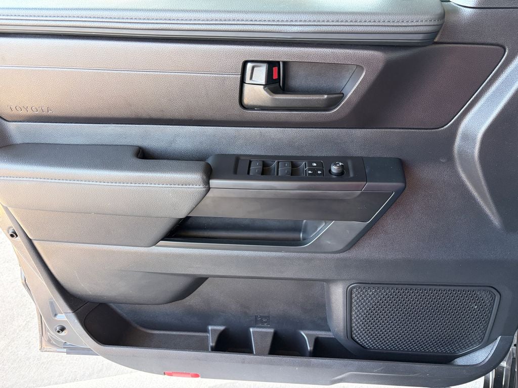 2023 Toyota TUNDRA 4X4 SR