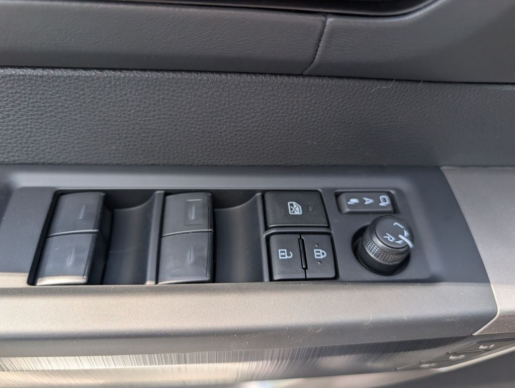 2026 Toyota Tundra i-FORCE MAX Platinum i-FORCE MAX