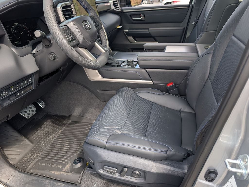 2026 Toyota Tundra i-FORCE MAX Platinum i-FORCE MAX