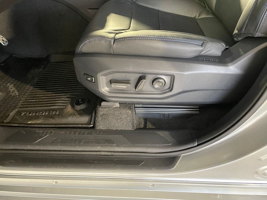 2026 Toyota Tundra i-FORCE MAX Platinum i-FORCE MAX