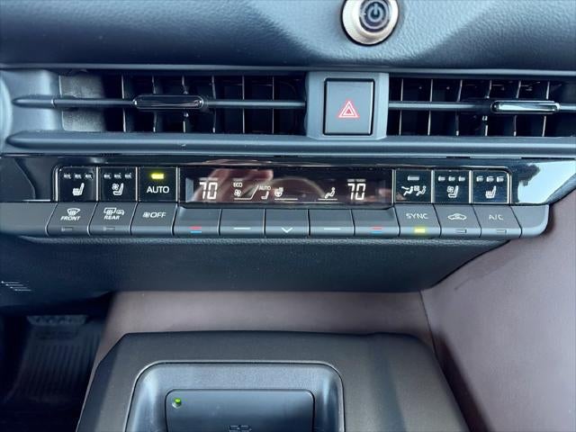 2023 Toyota Toyota Crown Limited