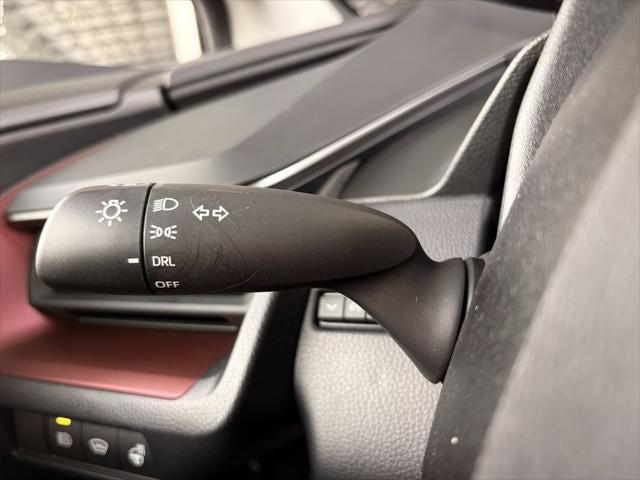 2024 Toyota Prius Prime SE