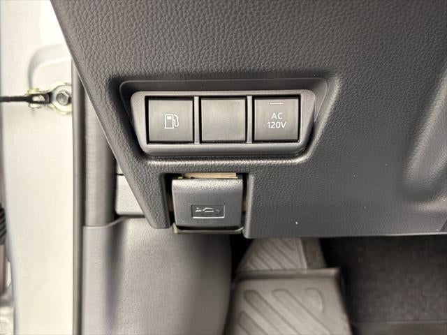 2024 Toyota Prius Prime SE