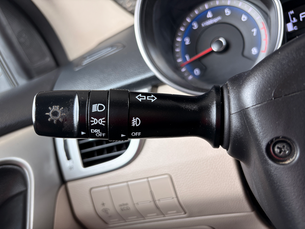 2013 Hyundai Elantra Base