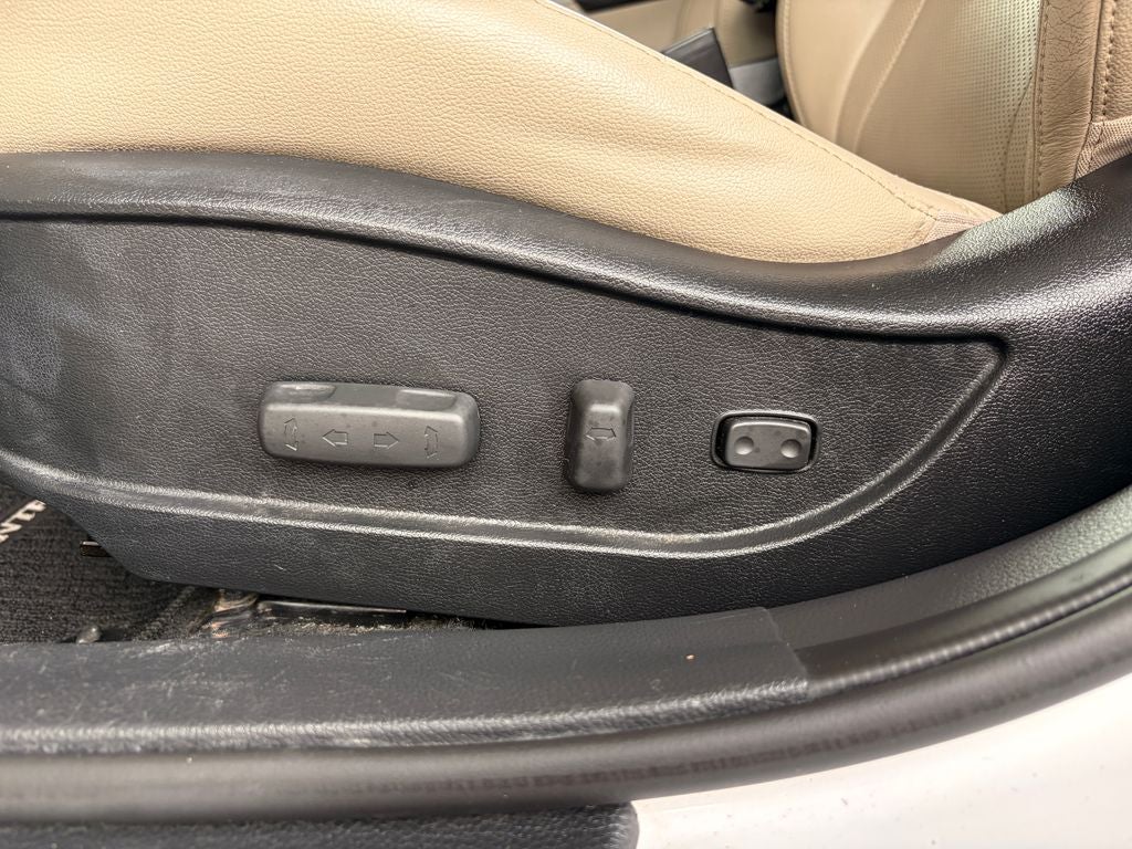 2013 Hyundai Elantra Base