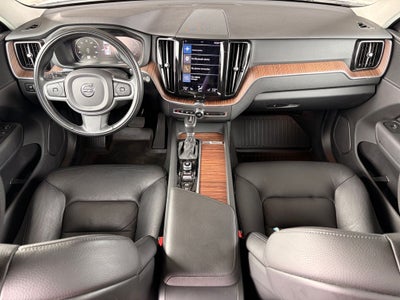 2021 Volvo XC60 T5 Momentum