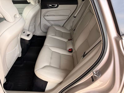 2023 Volvo XC60 B5 Core