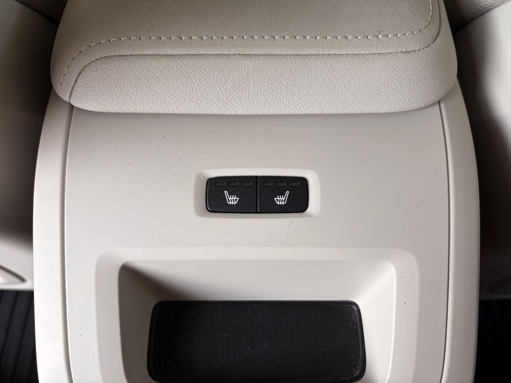 2023 Volvo XC60 B5 Core