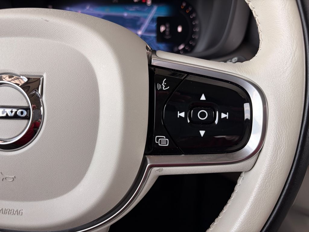 2023 Volvo XC60 B5 Core