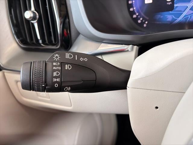 2023 Volvo XC60 B5 Core