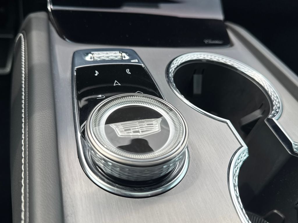 2026 Cadillac VISTIQ Luxury