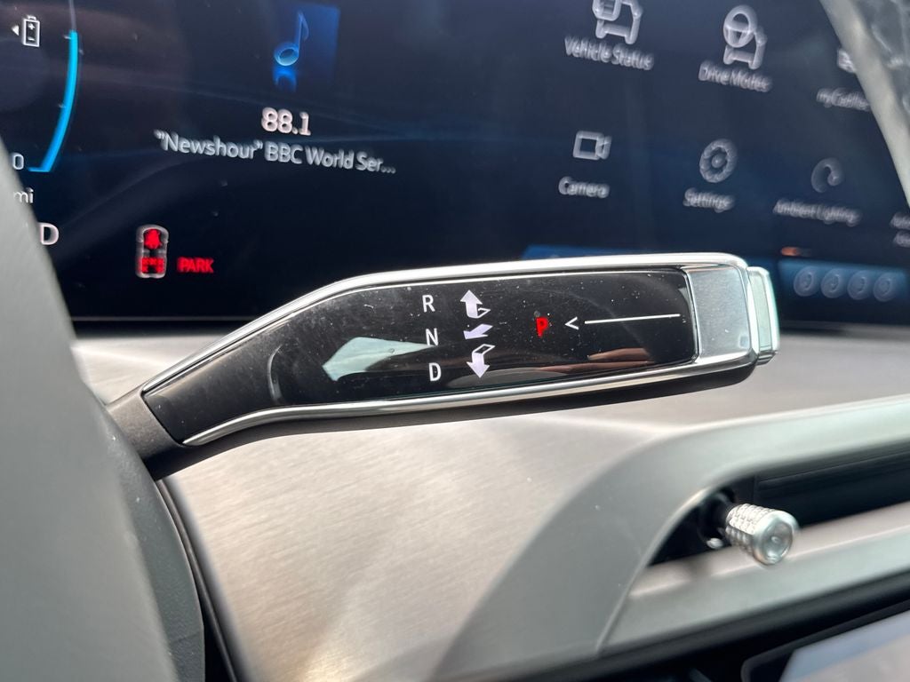 2026 Cadillac VISTIQ Luxury