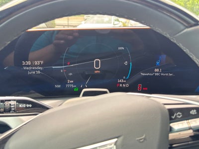2026 Cadillac VISTIQ Luxury