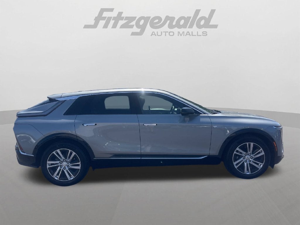 2024 Cadillac LYRIQ Tech