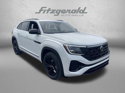2026 Volkswagen Atlas Cross Sport 2.0T SEL R-Line Black