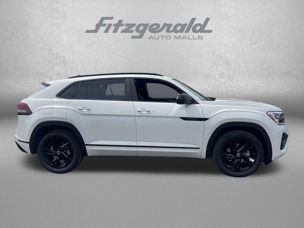 2026 Volkswagen Atlas Cross Sport 2.0T SEL R-Line Black