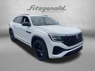 2026 Volkswagen Atlas Cross Sport 2.0T SEL R-Line Black
