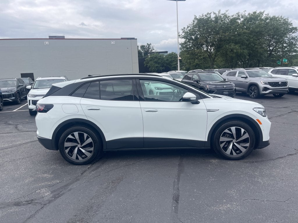 2023 Volkswagen ID.4 Pro