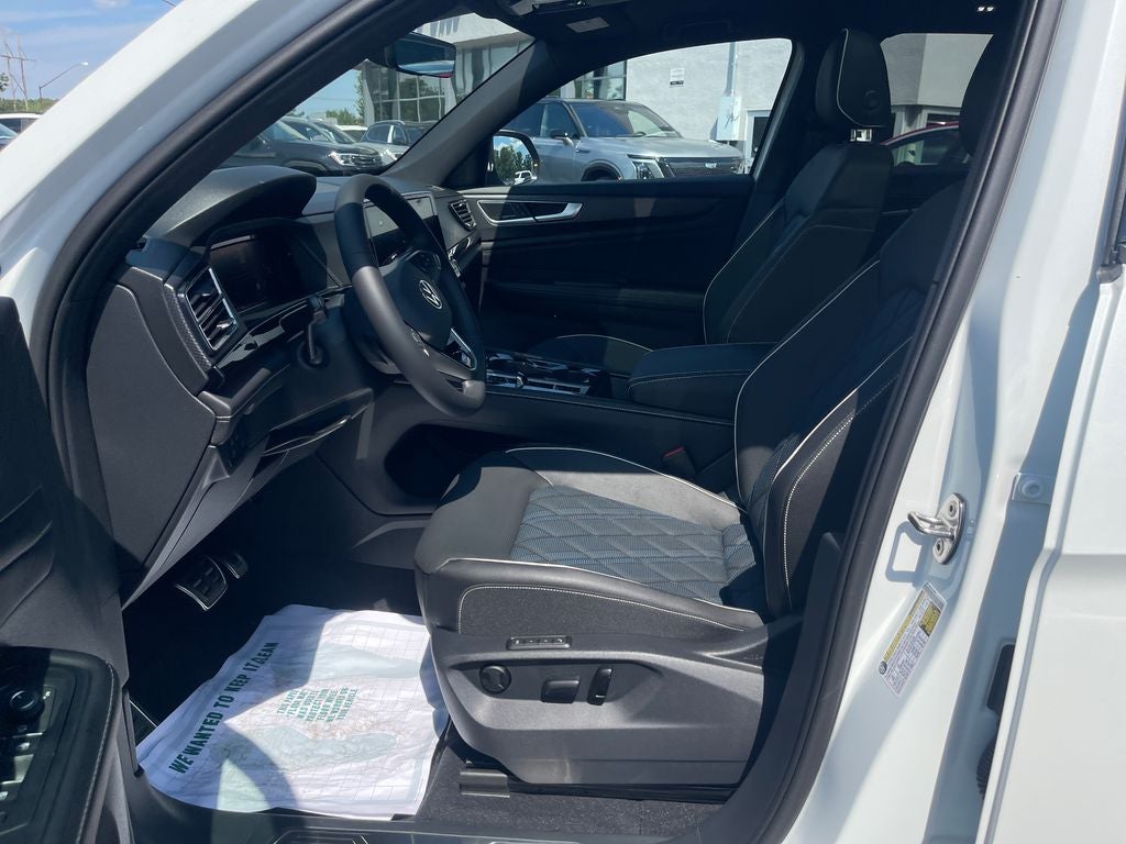 2026 Volkswagen Atlas Cross Sport 2.0T SEL Premium R-Line