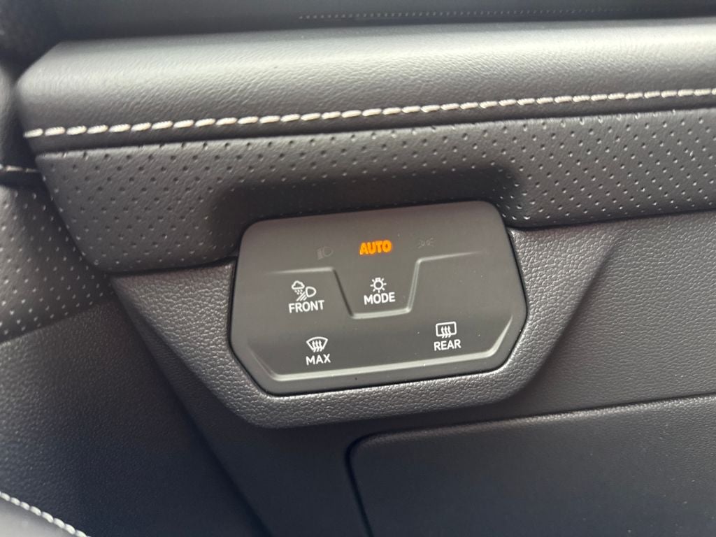 2026 Volkswagen Atlas Cross Sport 2.0T SEL Premium R-Line 4MOTION