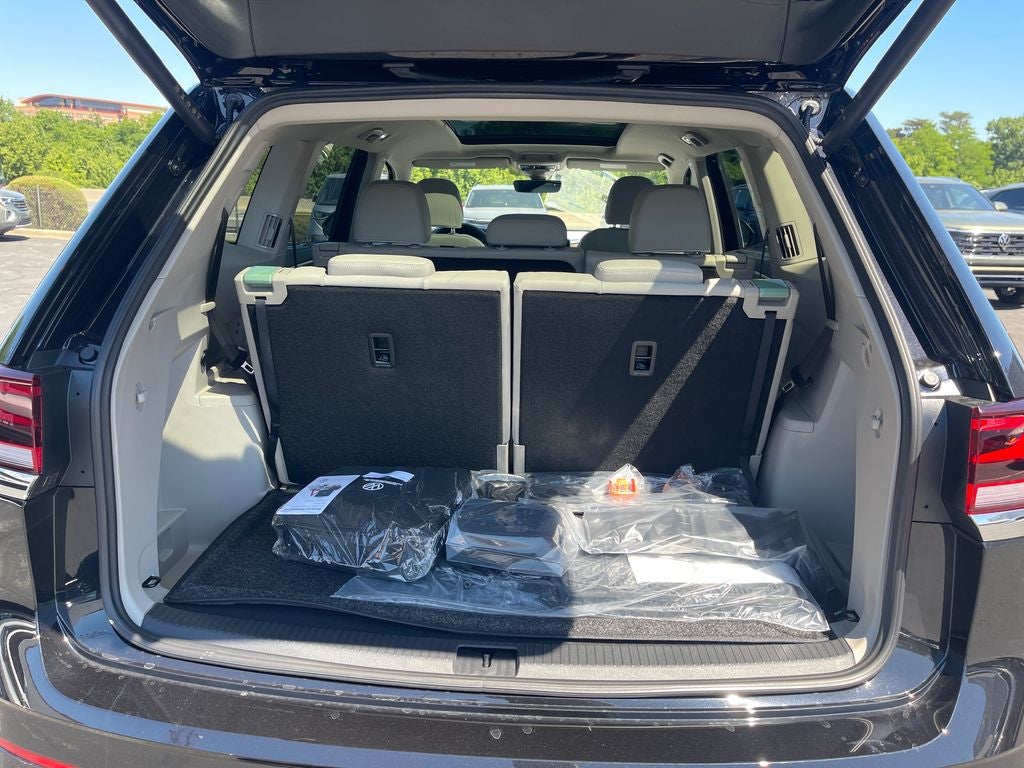 2026 Volkswagen Atlas 2.0T SEL Premium R-Line