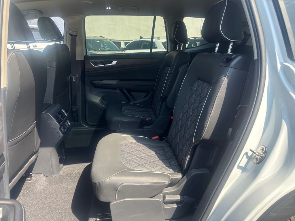 2026 Volkswagen Atlas 2.0T SEL Premium R-Line 4MOTION