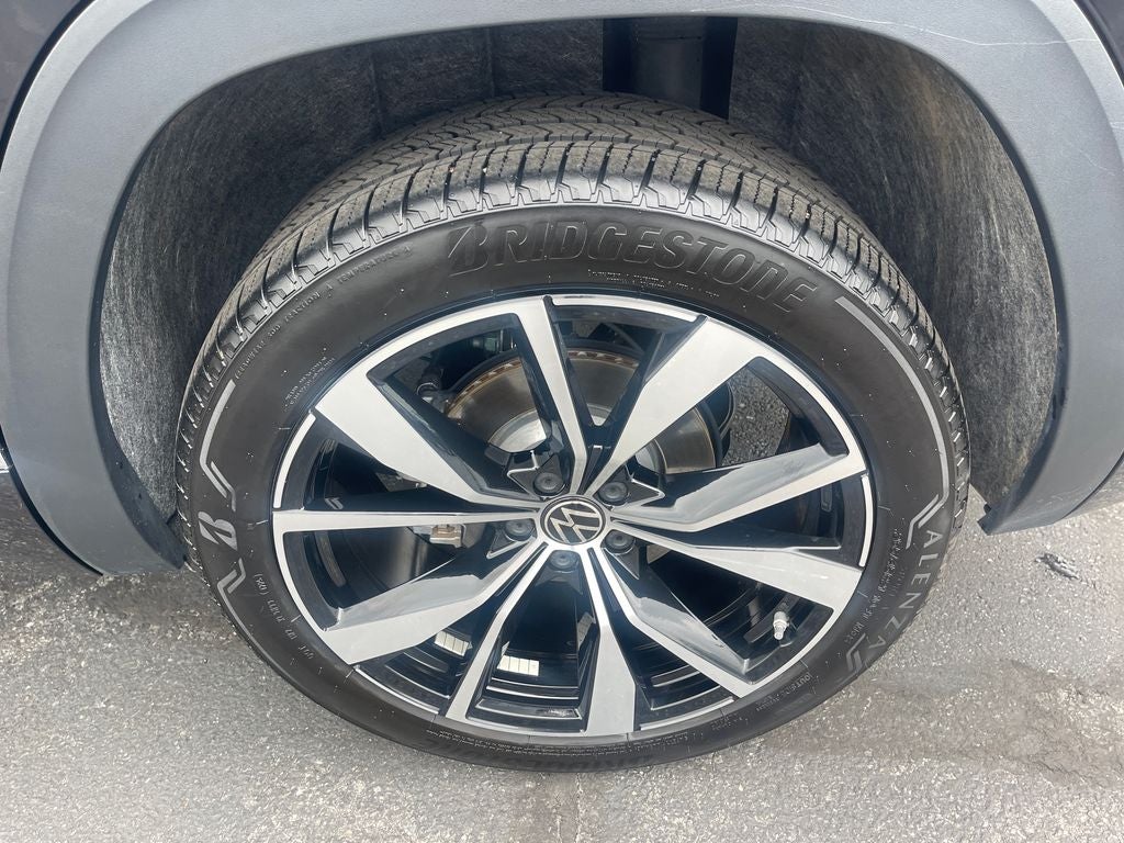 2025 Volkswagen Atlas 2.0T SEL Premium R-Line