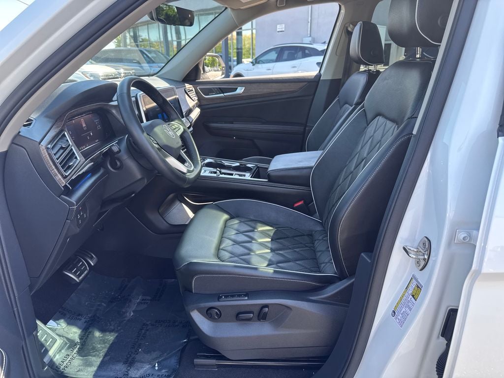 2024 Volkswagen Atlas 2.0T SEL Premium R-Line