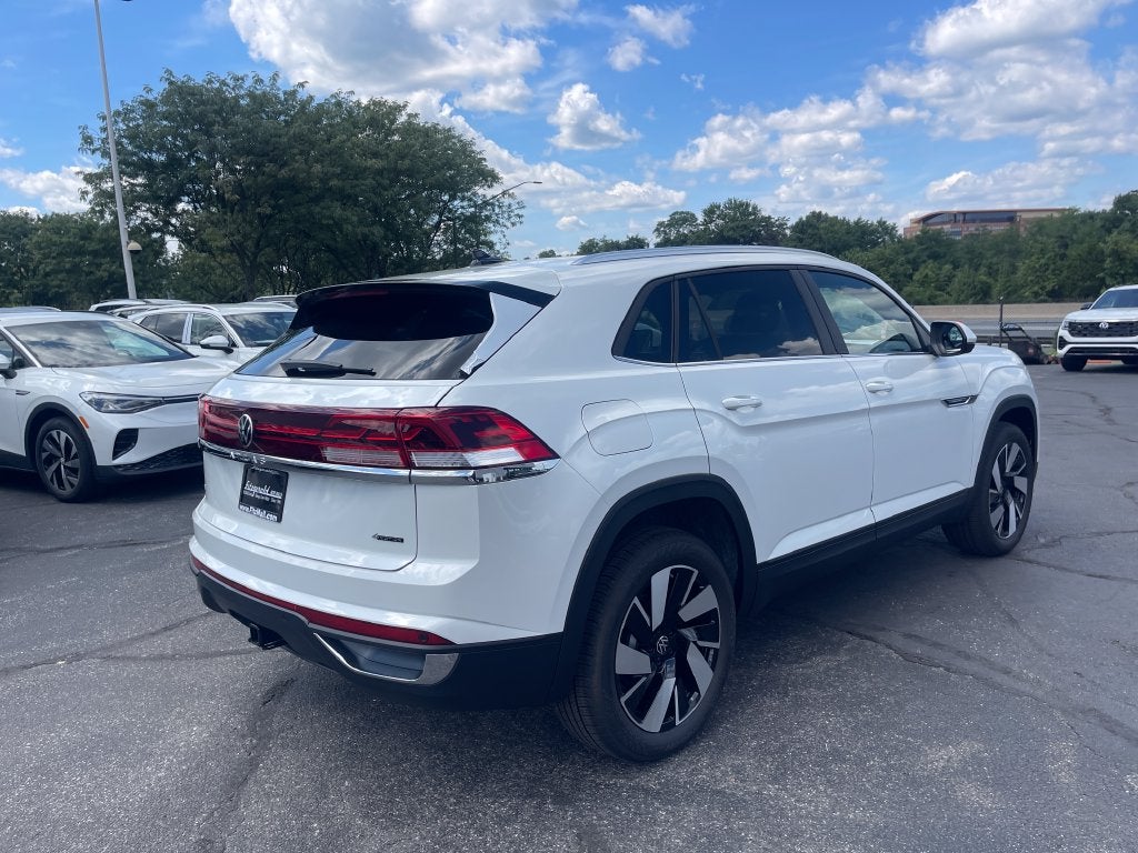 2026 Volkswagen Atlas Cross Sport 2.0T SE w/Technology