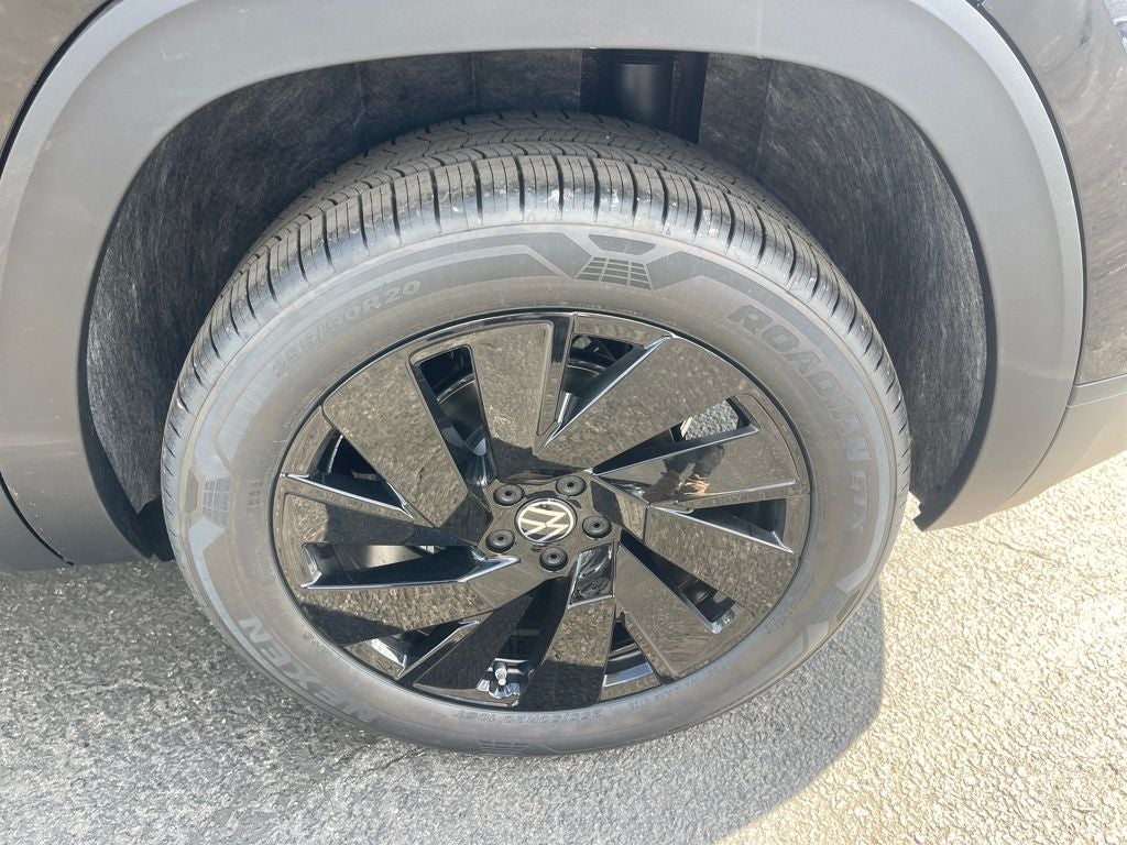 2026 Volkswagen Atlas Cross Sport 2.0T SE w/Tech 4MOTION