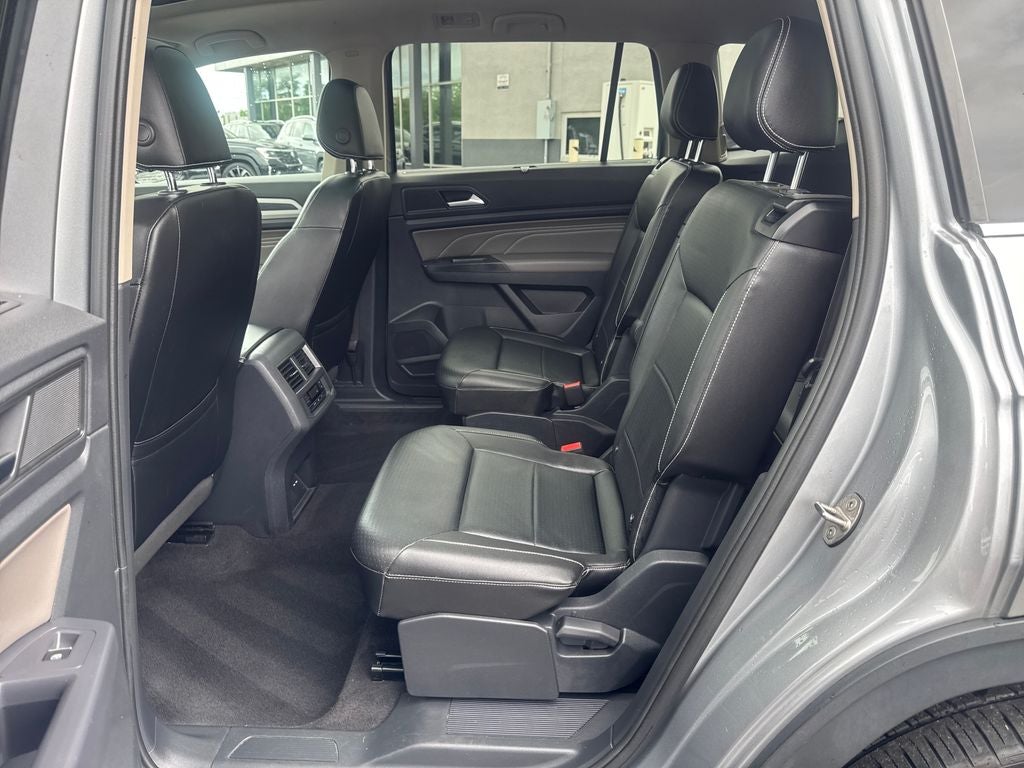 2021 Volkswagen Atlas 3.6L V6 SE w/Technology R-Line