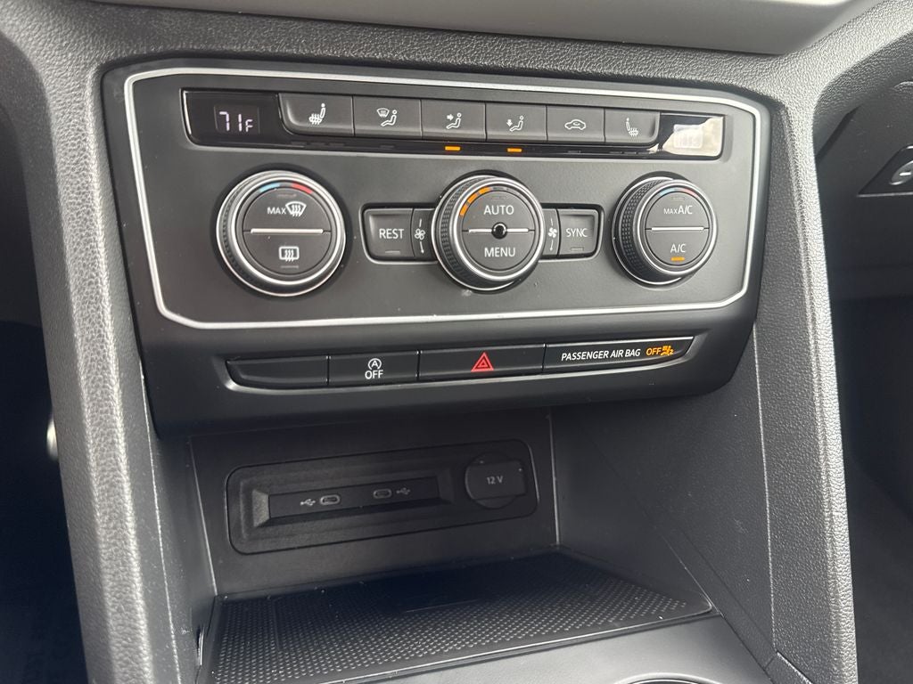 2021 Volkswagen Atlas 3.6L V6 SE w/Technology R-Line