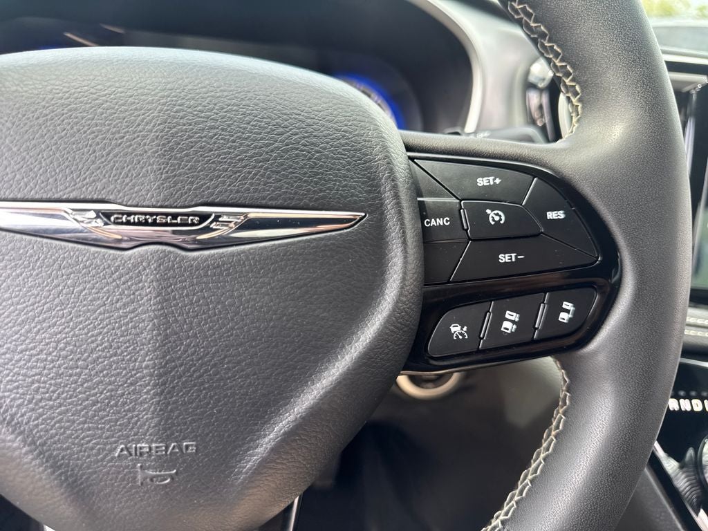 2024 Chrysler Pacifica Touring