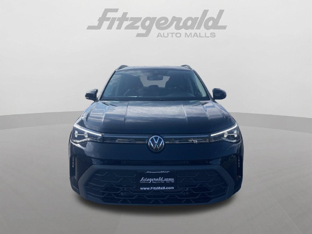 2026 Volkswagen Taos 1.5T SE Black