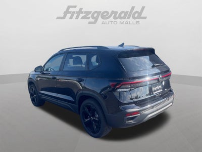 2026 Volkswagen Taos 1.5T SE Black