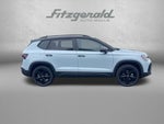 2026 Volkswagen Taos 1.5T SE Black