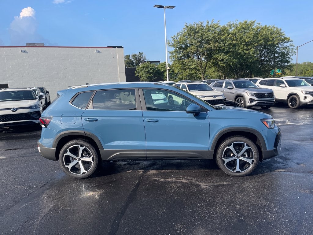 2027 Volkswagen Taos 1.5T SEL