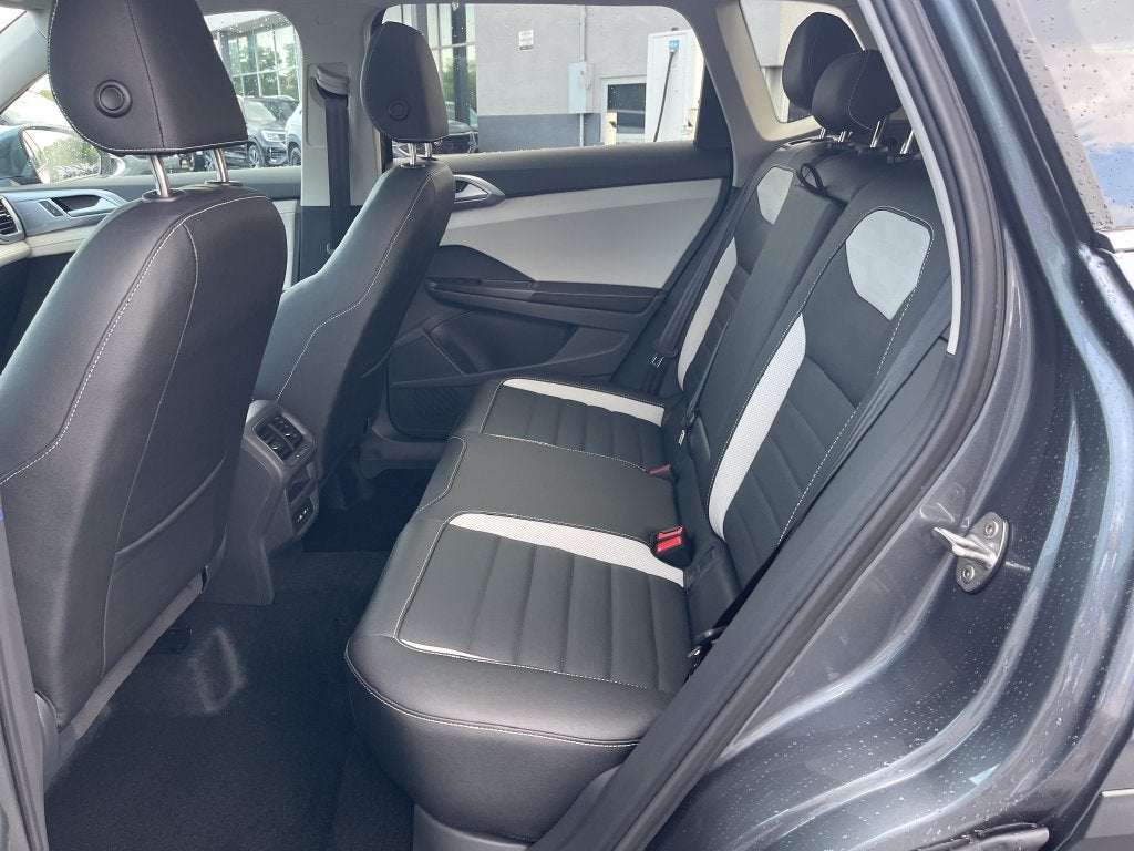 2027 Volkswagen Taos 1.5T SEL