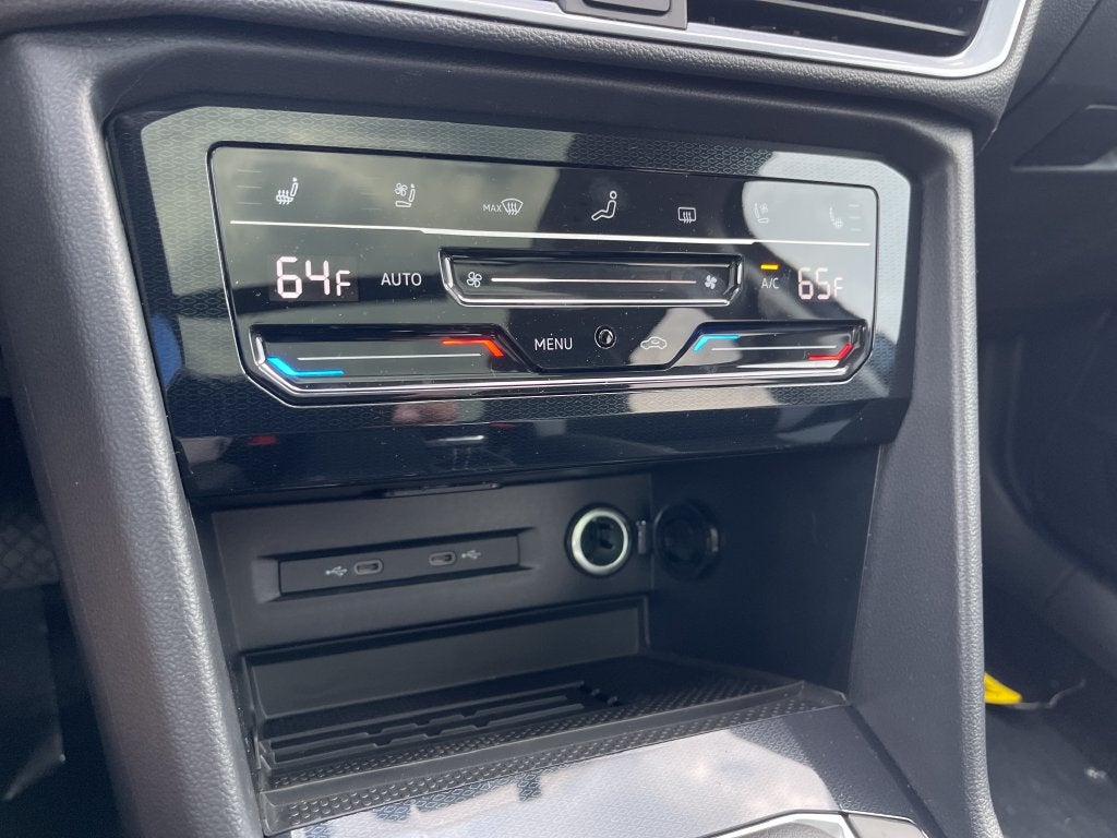 2027 Volkswagen Taos 1.5T SEL
