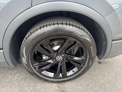 2024 Volkswagen Tiguan 2.0T SE R-Line Black