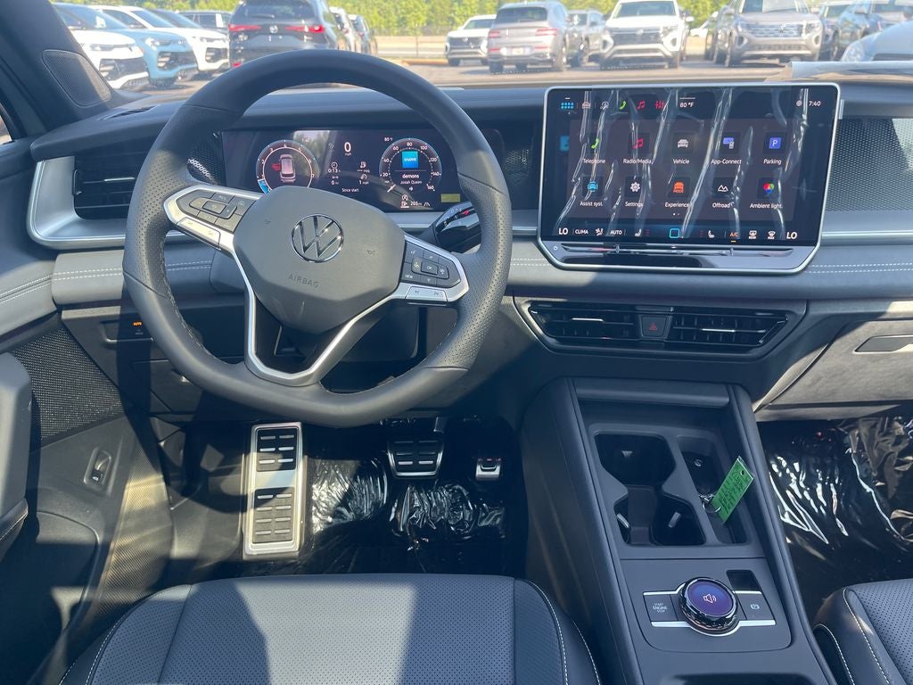 2026 Volkswagen Tiguan 2.0T SE R-Line Black