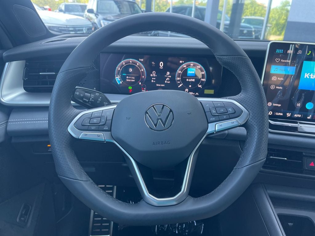 2026 Volkswagen Tiguan 2.0T SE R-Line Black