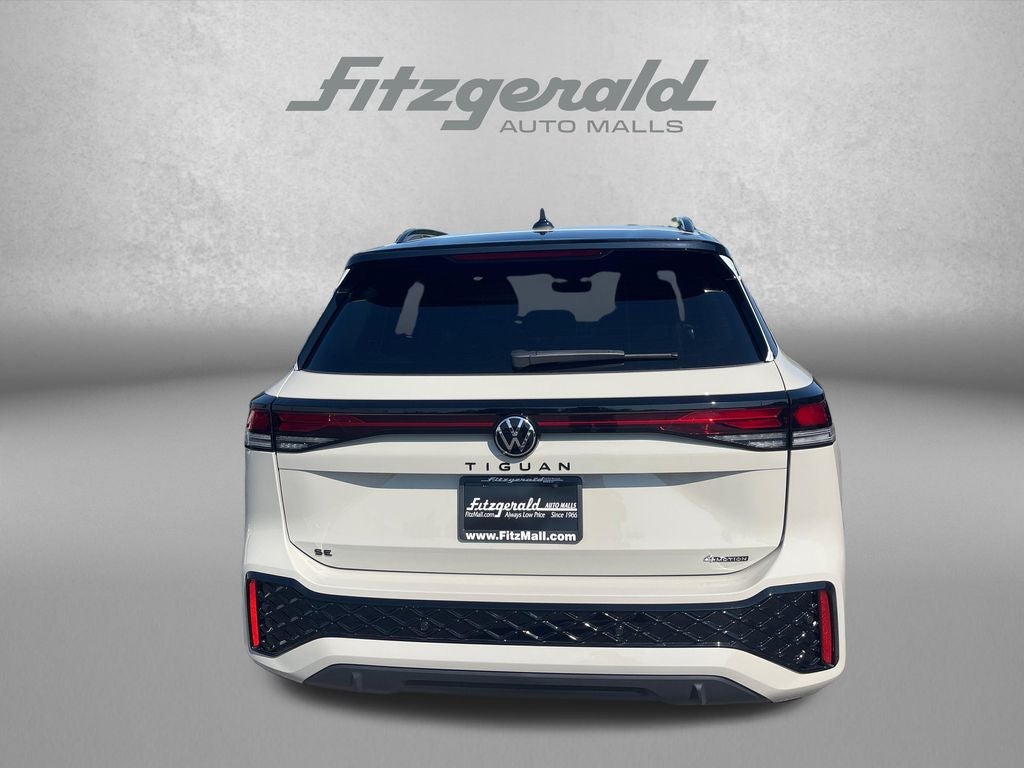 2026 Volkswagen Tiguan 2.0T SE R-Line Black