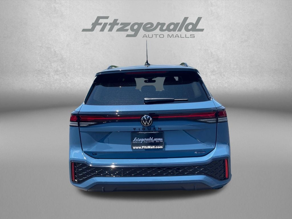 2026 Volkswagen Tiguan 2.0T SE R-Line Black